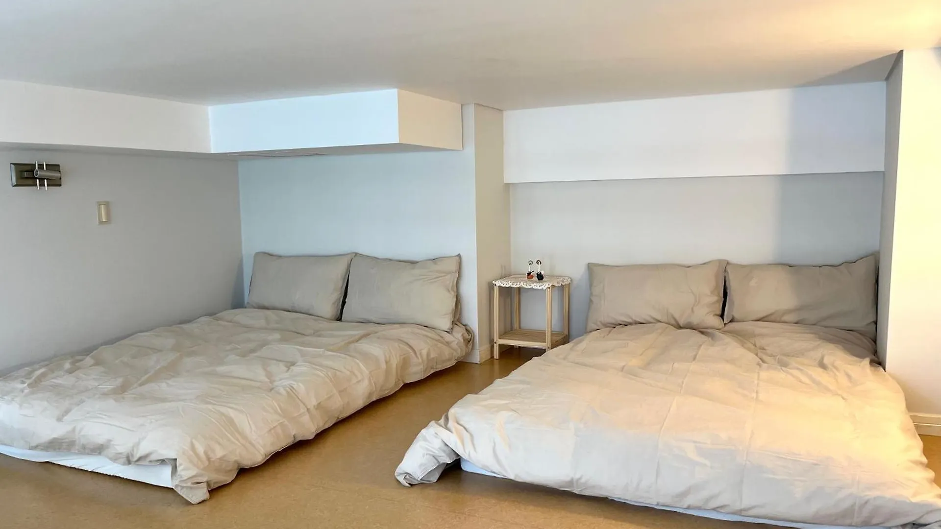Hongdae Station Loft Apartment Сеул